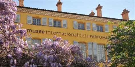 Musée International de la Parfumerie.